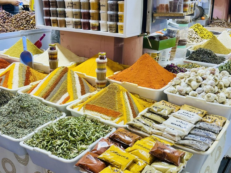 Shopping & cooking in Morocco